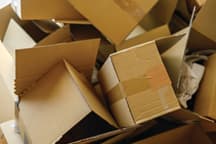 Cardboard boxes vs reusable totes